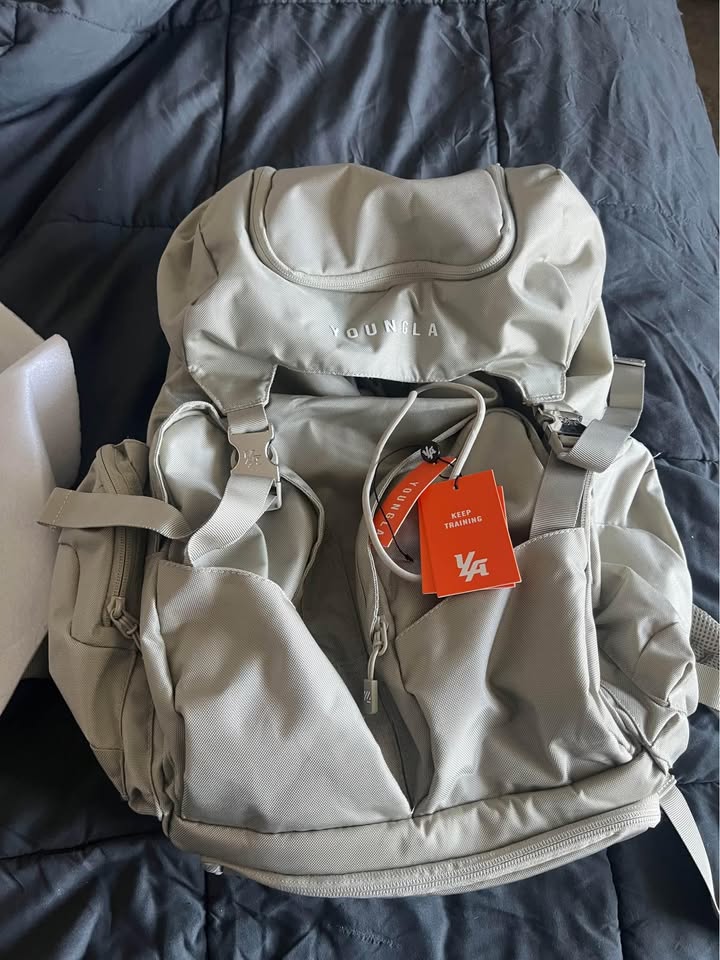 731 - Grand Tour Backpack