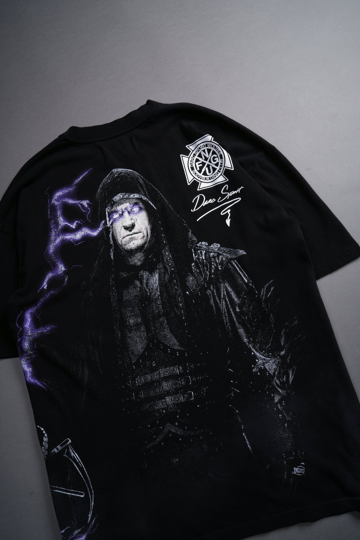 WWE Snake Eyes "Side By Side" Series Oversized Tee in Black