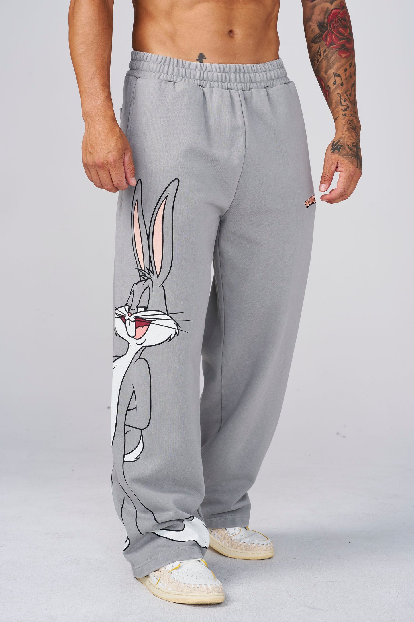 2169 - Looney Tunes Character Sweats