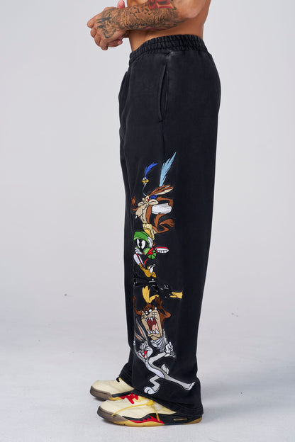 2183 - Looney Tunes Squad Sweats