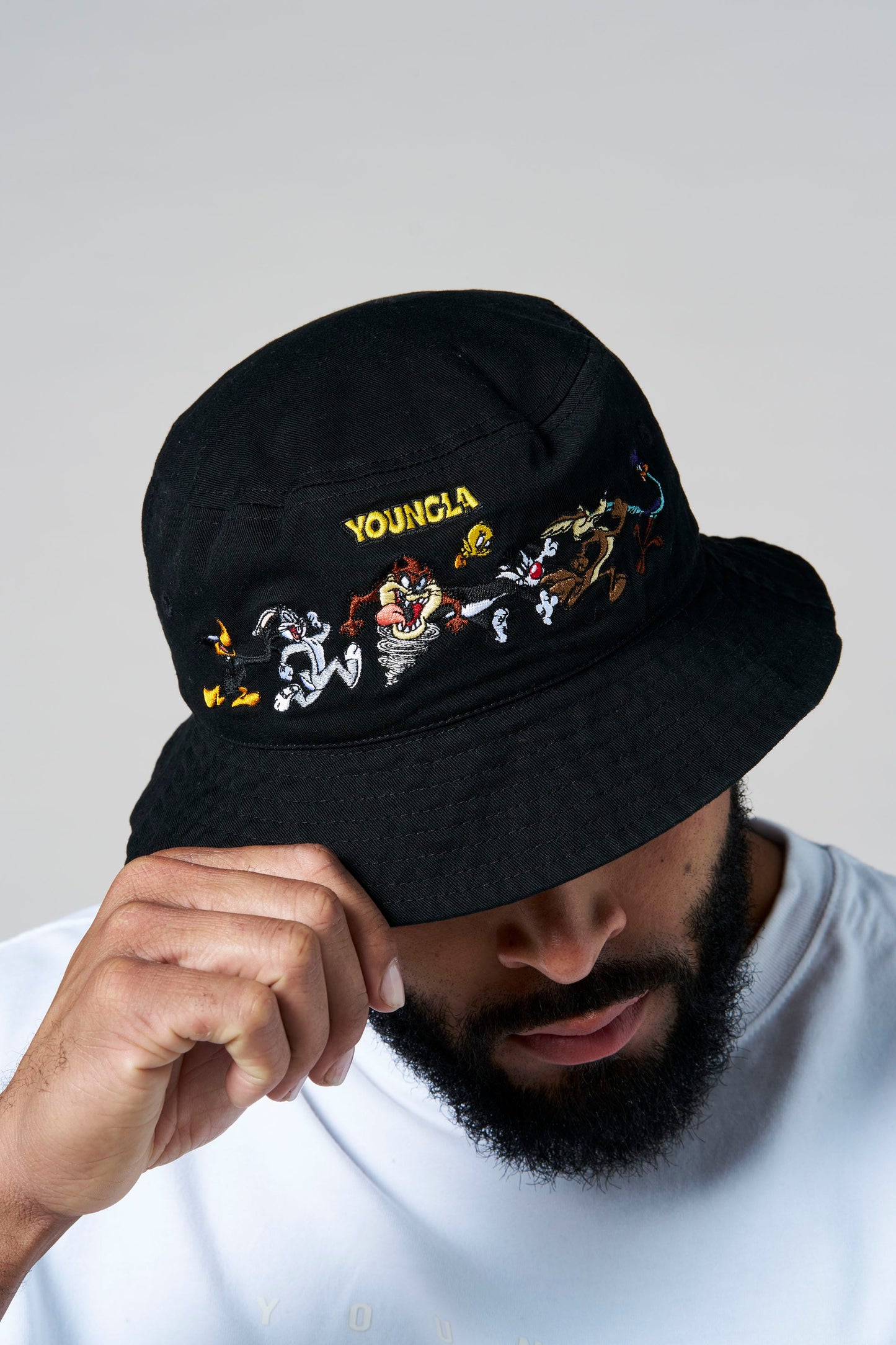 9093 - Looney Tunes Bucket Hat