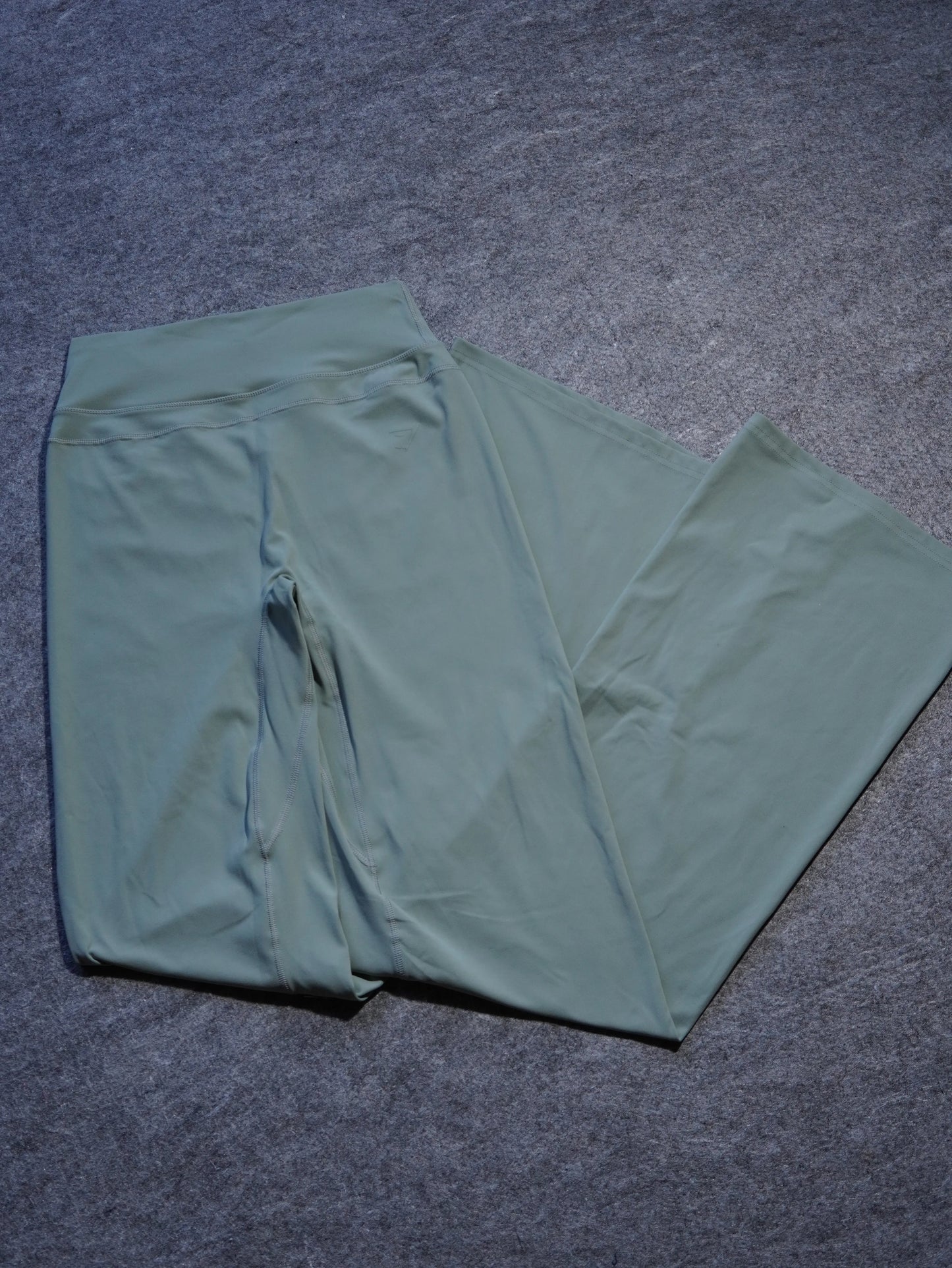Regular Flared Legging