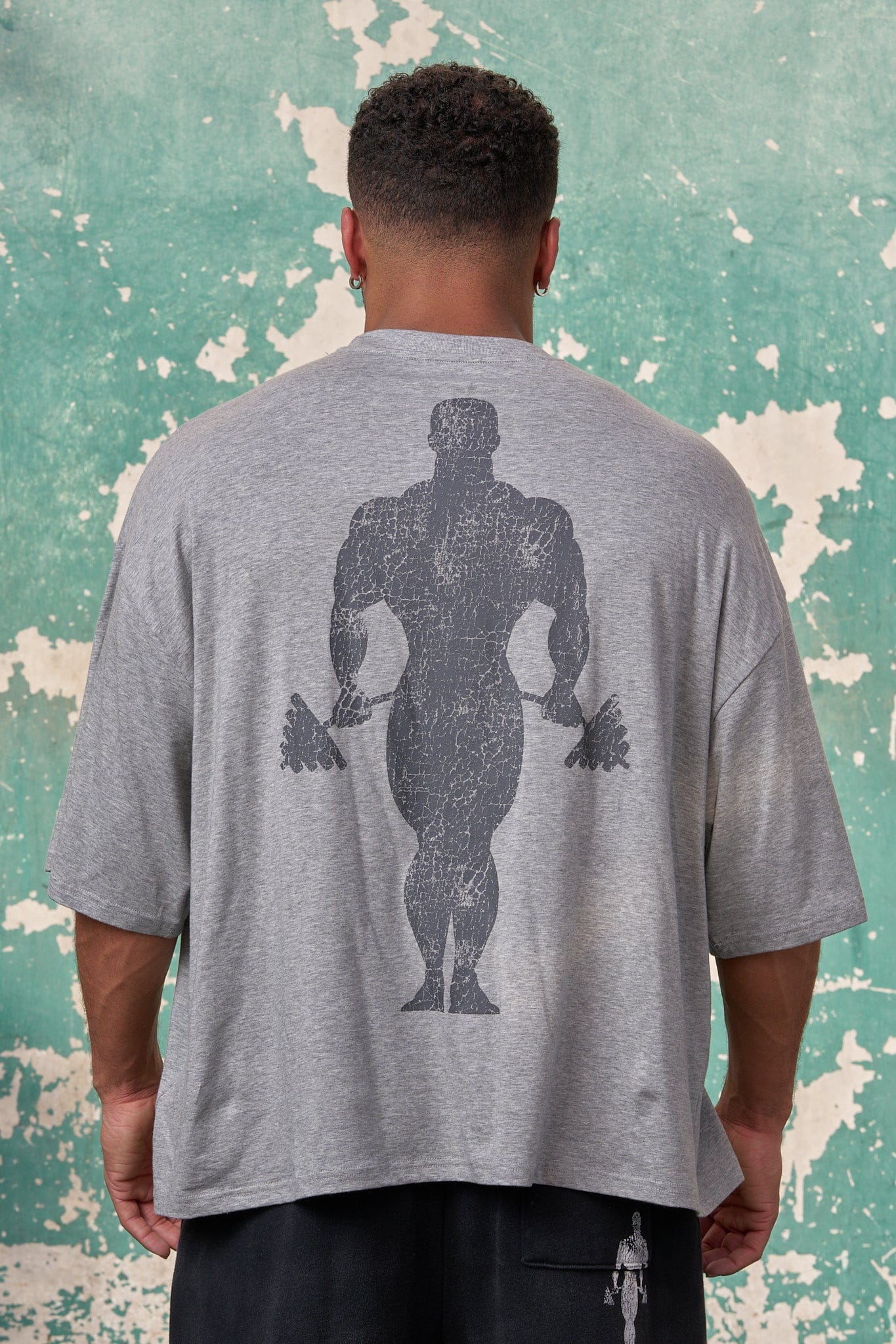 4248 - Gold's Iron Legacy Huge Tees